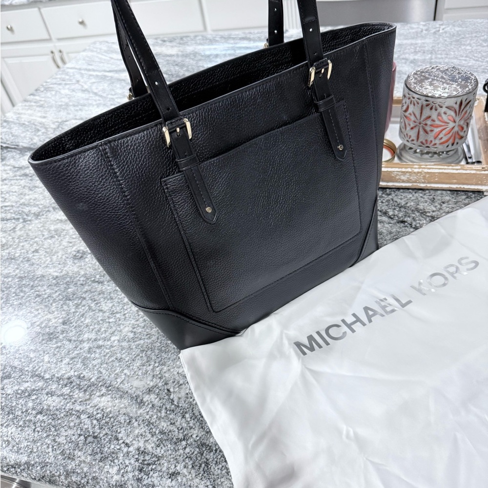 Michael Kors Pebbled Black Tote
